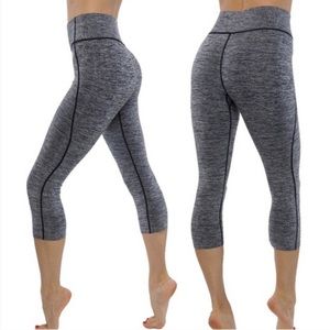 Capri leggings black/grey workout leggings size L
